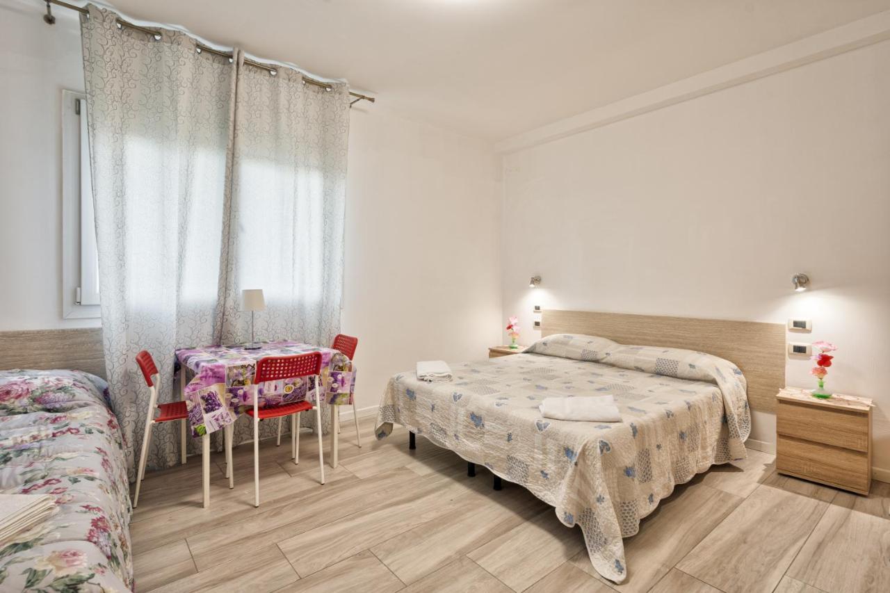 Venice Pink House Hotell Marghera Exteriör bild